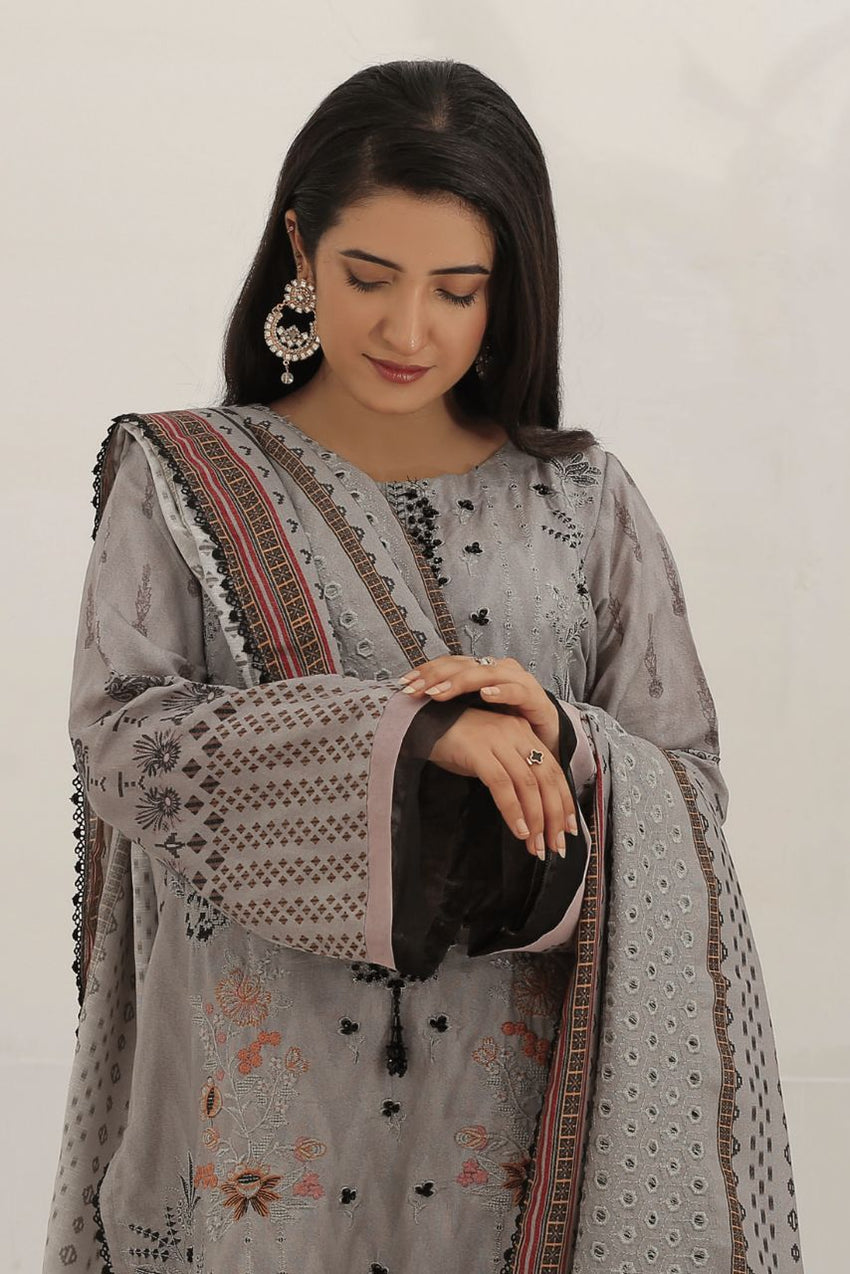 Embroidered Karandi 3pc